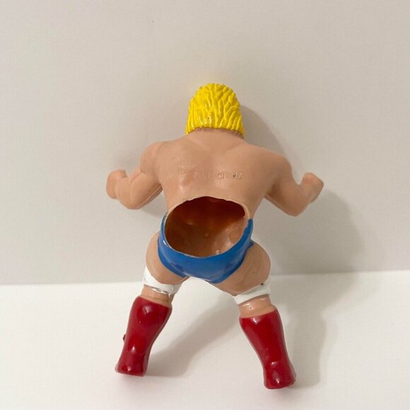 Vintage KO Thumb Wrestler Hulk Hogan WWF WCW Wrestling Toy - Picture 5 of 16